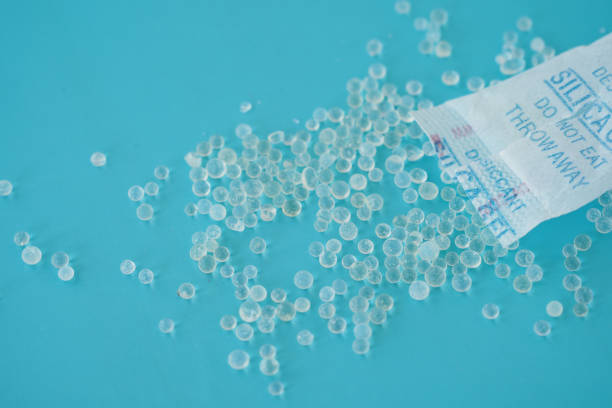 Can I use rice instead of silica gel? Which is better?