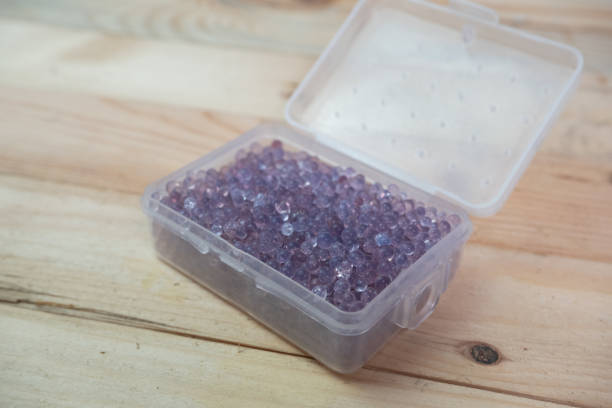 Is silica gel bad for the environment? Which bin to throw?