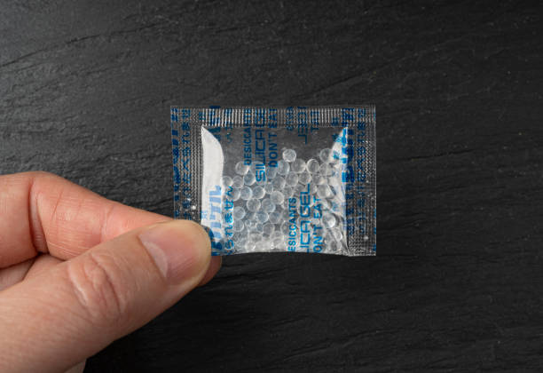 Will silica gel dye clothes / damage jewelry?