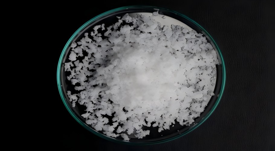 Phase Transfer Catalyst: Tetraethylammonium Chloride Optimizes Synthesis